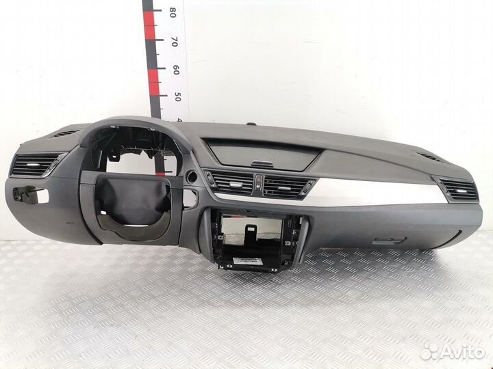 Торпедо панель передняя BMW X1 E84 Бмв