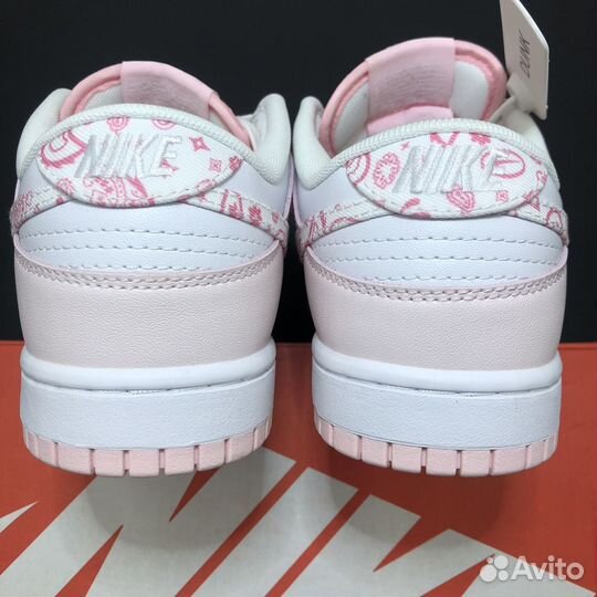 Кроссовки Nike Dunk Low Pink Paisley