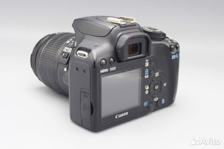 Canon EOS 1000D kit EF-S 18-55mm II(12.800 кадров)