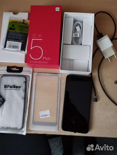 Xiaomi Redmi 5 Plus, 4/64 ГБ
