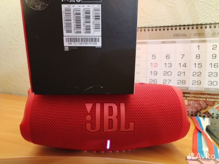 Колонка JBL Charge 5 Красная, на гарантии