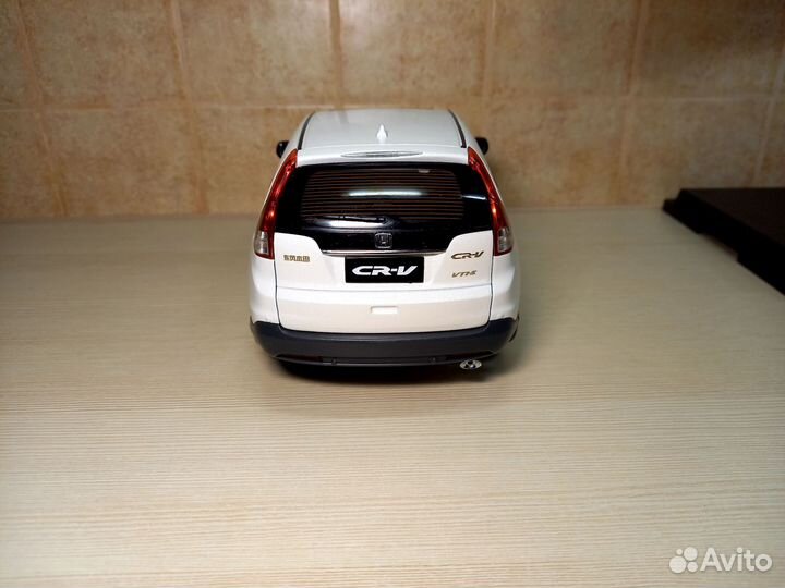 Модель автомобиля Honda CR-V 4 2012 1/18