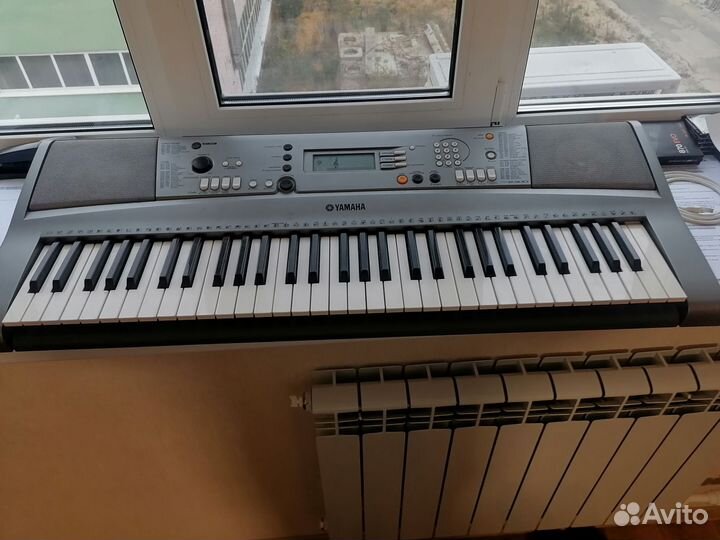 Синтезатор yamaha PSR R300