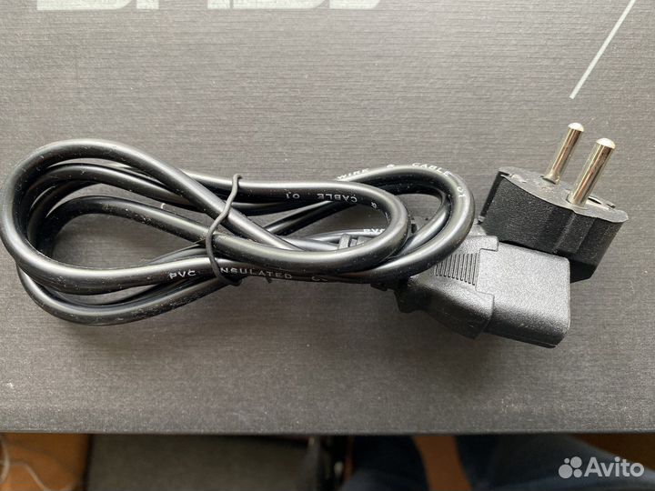 Кабель для компьютера
