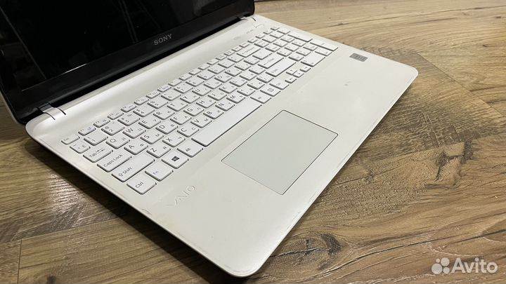 Sony Vaio 15,6/4/intel/nvidia/500