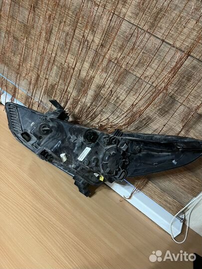 Фара на hyundai solaris оригинальная