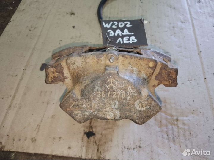 Суппорт задний правый Mercedes W202