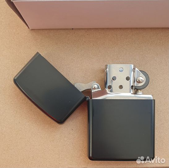 Зажигалка zippo