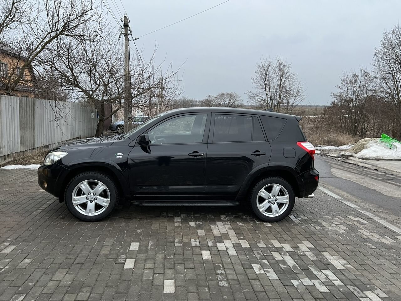 Toyota RAV4: фото владельца