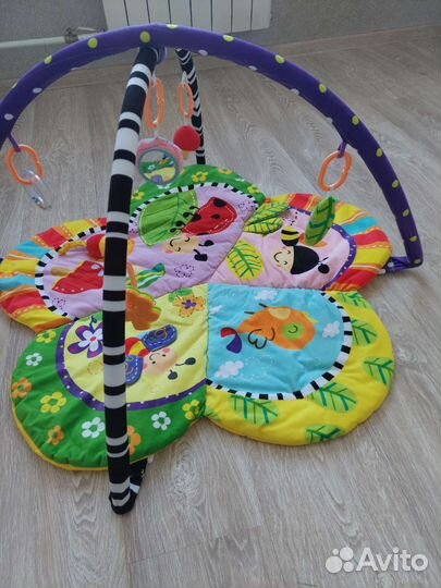 Развивающий коврик для малыша