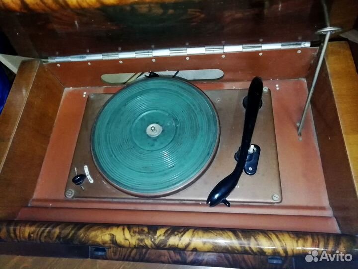 Радиола ламповая «вэф Аккорд» 1950 годов