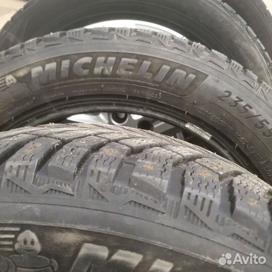 Michelin X-Ice North 4 SUV 235/55 R19