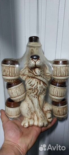 Графин с рюмками в виде собачки