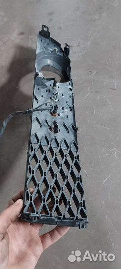 Решётка переднего бампера на Nissan fuga