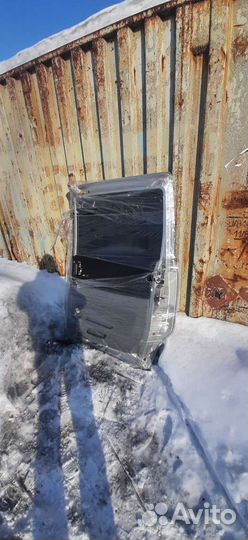 Дверь боковая правая задняя, Toyota Voxy Noah