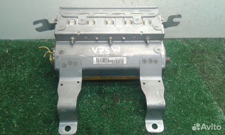 Airbag пассажирский Mitsubishi Pajero V73W 4M41