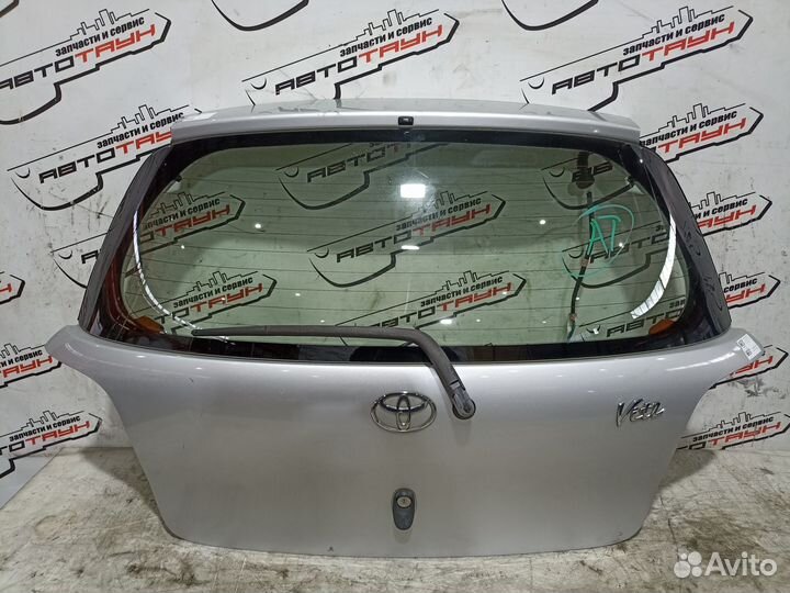Дверь задняя toyota vitz yaris NCP10 NCP13 NCP15 SCP10 SCP13 6700552010 серебро, 199 QE153