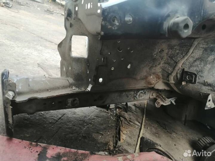 Лонжерон передний правый