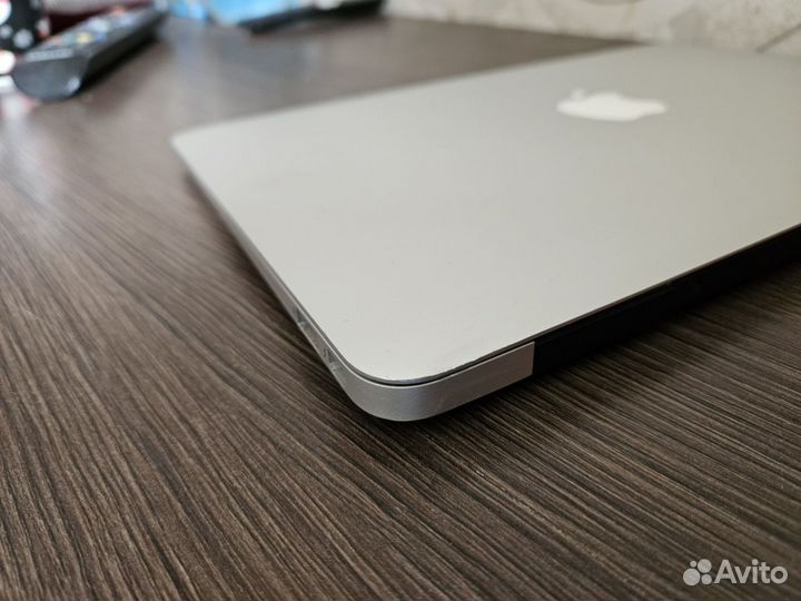 Apple macbook air 11 2012