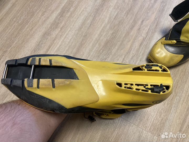 Коньковые ботикки salomon