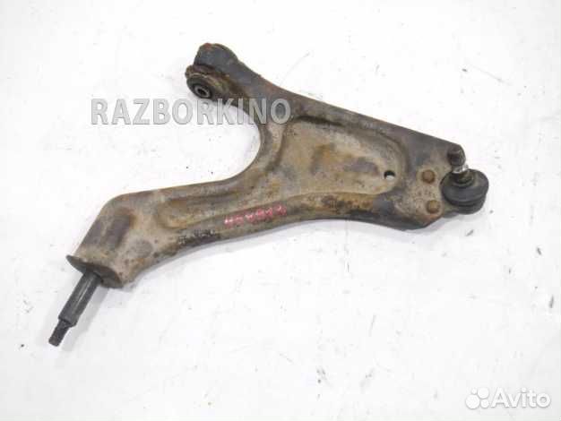 Рычаг передний правый нижний