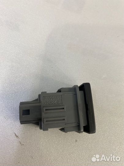 Кнопка отключения боковых подушек безопасности