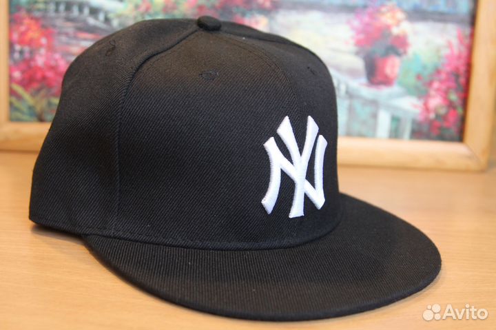 Кепка бейсболка лого белый MLB New York Yankees
