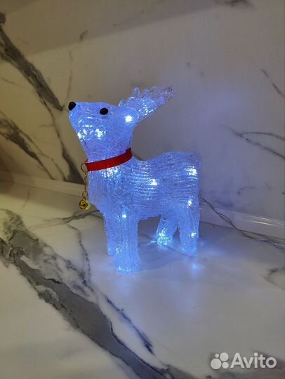 Новогодний олень светящийся (светодиодный)