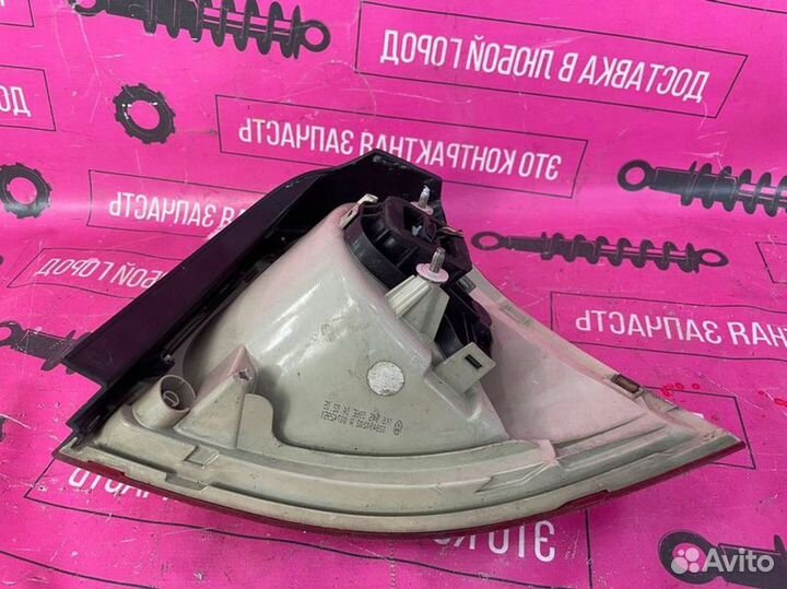 Фонарь задний правый Volkswagen Golf GTI V (2004—2008)