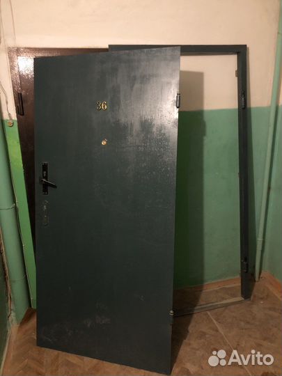 Металлическая дверь входная бу