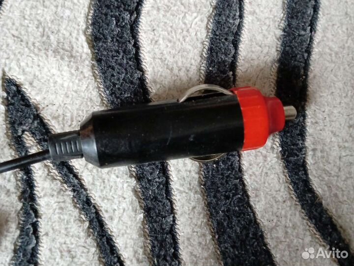 Автомобильный маячок оранжевого цвета