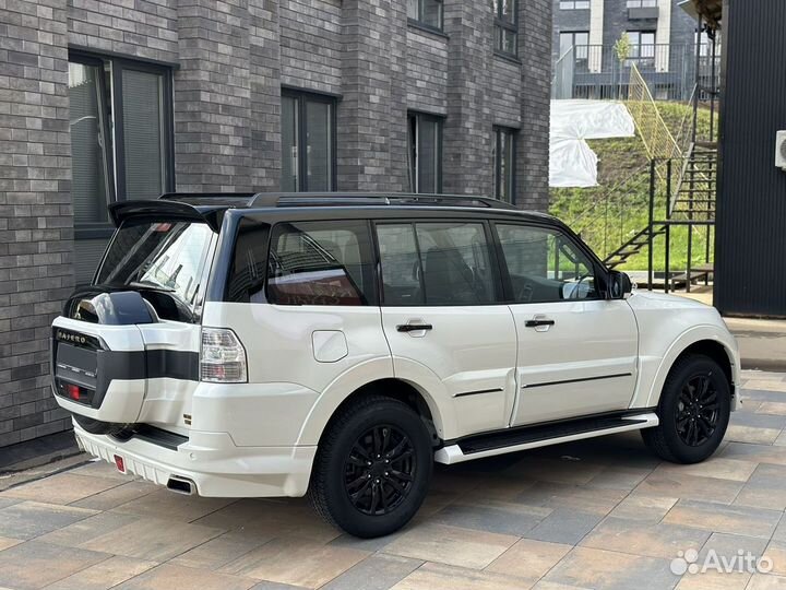 Mitsubishi Pajero 3.8 AT, 2019, 39 км