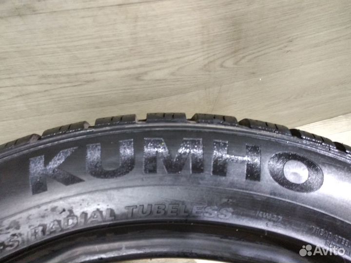 Kumho WinterCraft KW27 215/55 R17