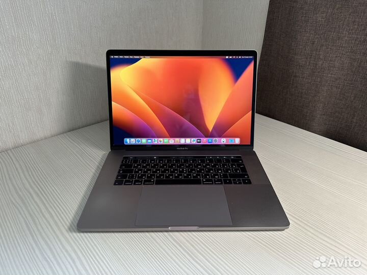 Macbook pro 15 2017 i7 16gb 512gb / A1707