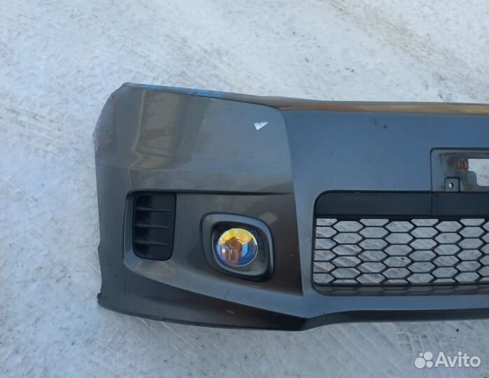 Бампер с туманками honda freed spike