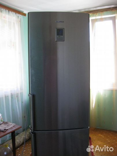 Холодильник двухкамерный бу Samsung RL41ecrs