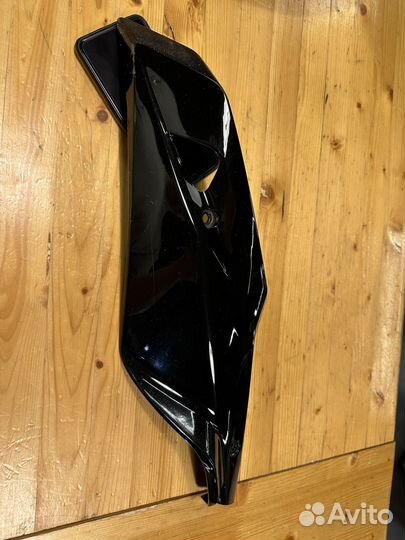 Спойлер двигателя левая сторона bmw r1200rs lc