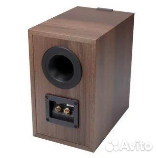 Акустика KEF Q150 walnut новая,не вскрывалась