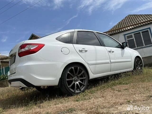 LADA Granta 1.6 МТ, 2019, 190 000 км