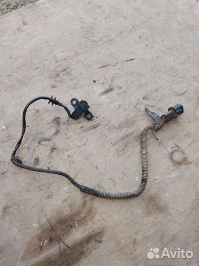 Датчик положения коленвала мицубиси каризма 1.6