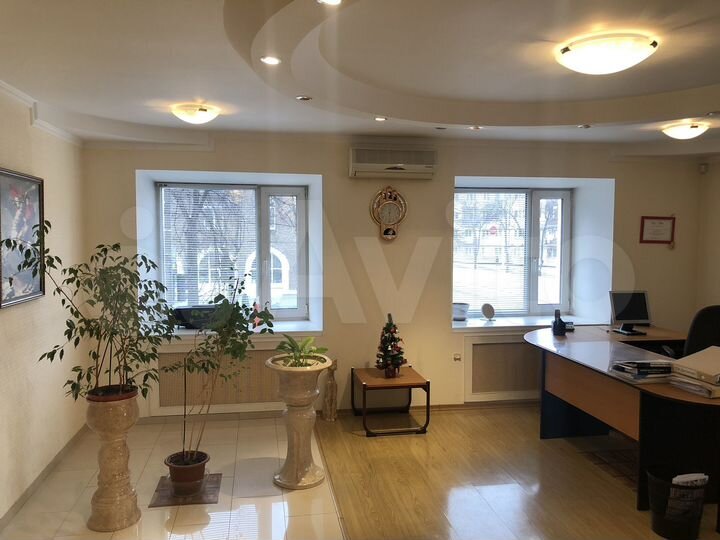 3-к. квартира, 90 м², 2/5 эт.