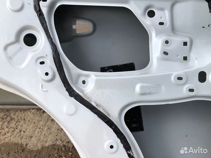 Дверь задняя левая Lexus LX570 2016-2021
