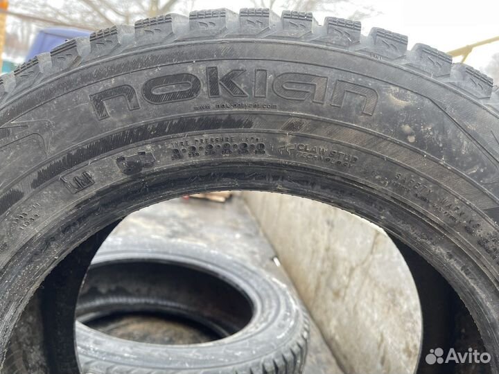 Nokian Tyres Hakkapeliitta 5 215/60 R16