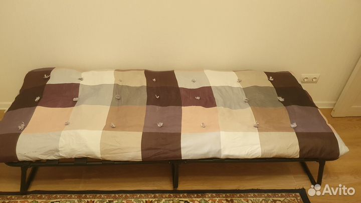 Раскладушка с матрасом