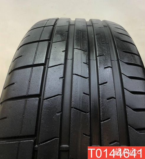 Pirelli P Zero PZ4 235/40 R19 92Y