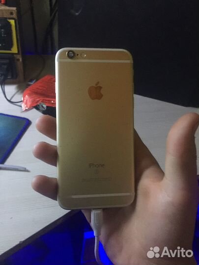 Телефон iPhone 6s