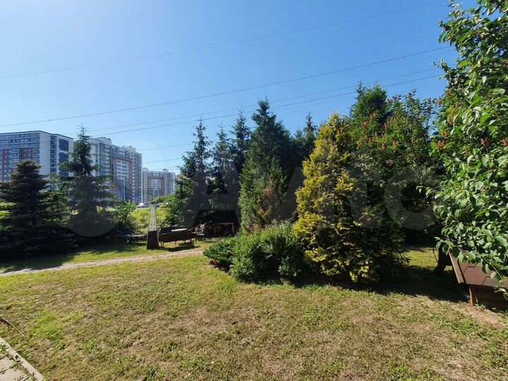 Дом 190 м² на участке 3 сот.