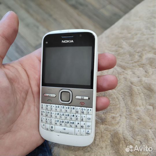 Nokia E5, 512 МБ