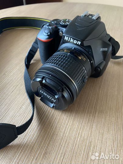 Зеркальный фотоаппарат Nikon d3500