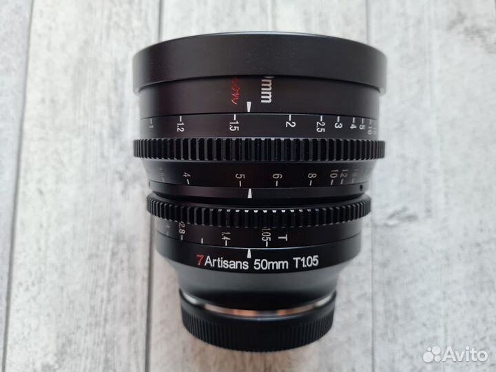 Объектив 7Artisans 50mm T1.05 Sony E Mount (кроп)